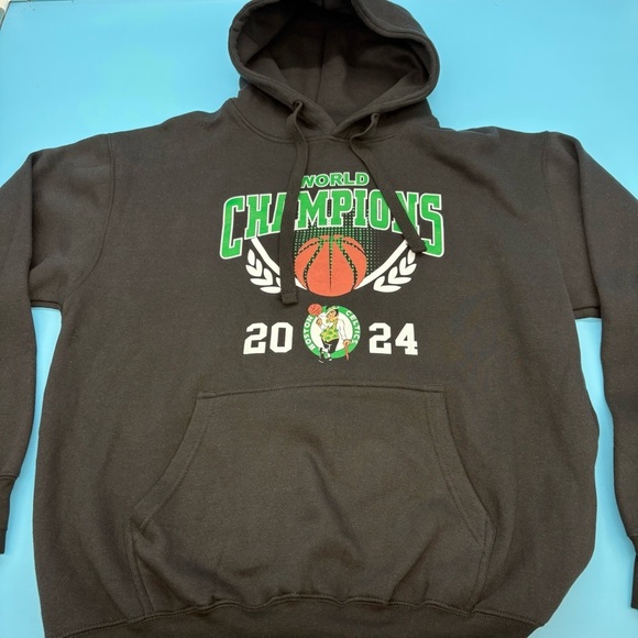Boston Celtics “World Champions 2024” Black Hoodie Men’s Size Large - Picture 4 of 13